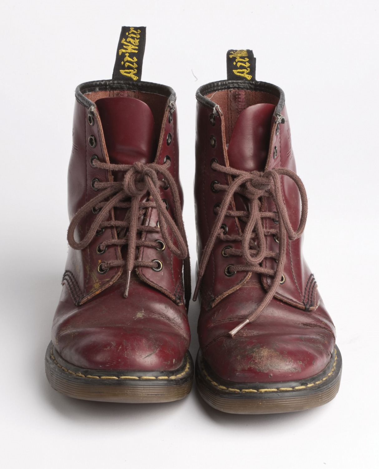 カルチャーと共に歩む足跡を<br>今も昔もこれからも刻み続ける<br>– Dr.Martens 60周年 –