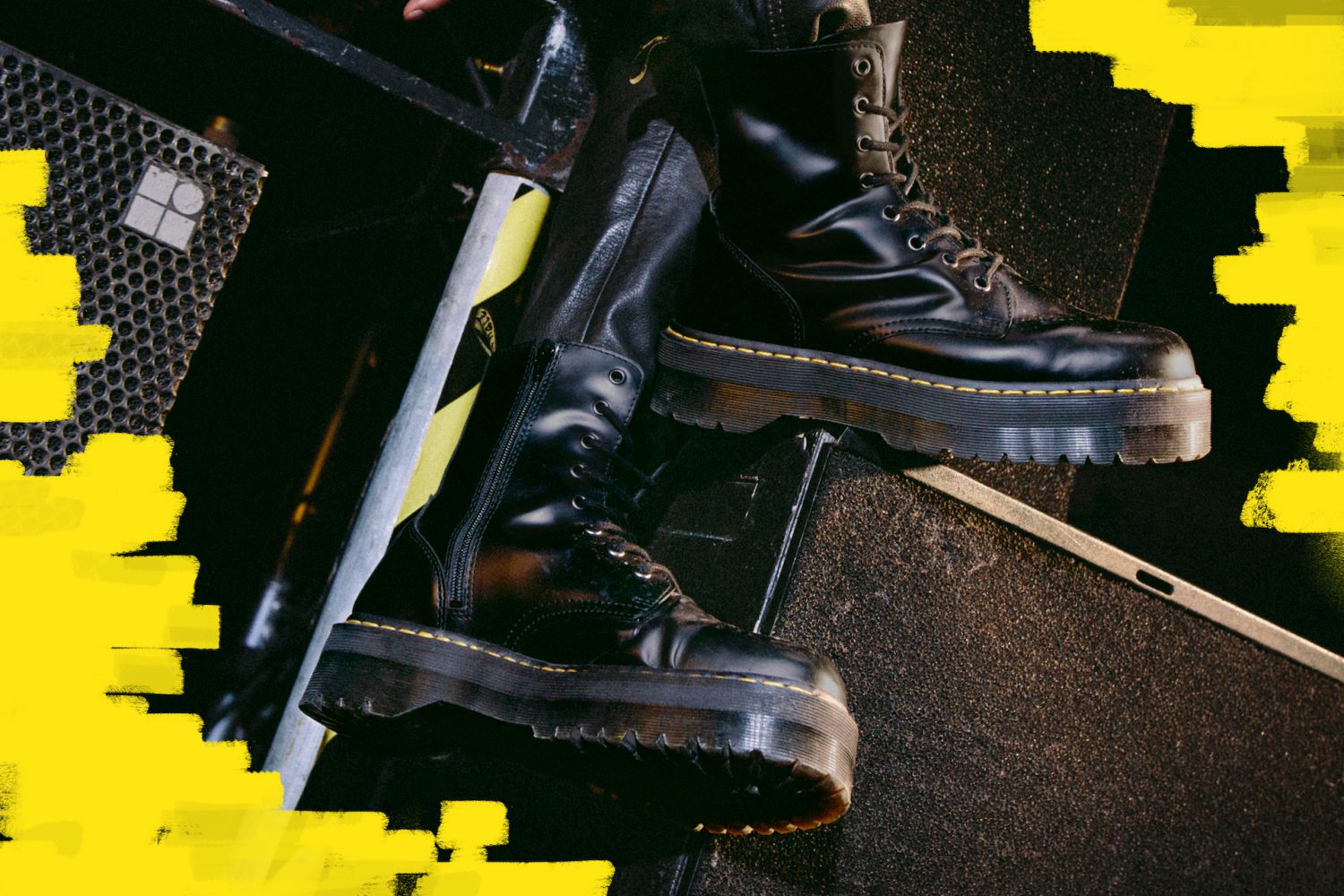あえてスニーカーではなくブーツで<br>トレンドの厚底を楽しみたい<br>– Dr.Martens-